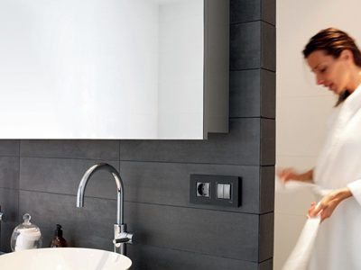 Vypínače a zásuvky: kde je mít, aby doma vždy byly po ruce? 8