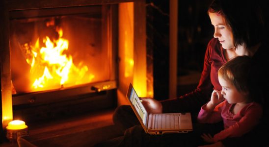 Poctivého horké nepálí. Ale i tak je lepší mít u krbu rukavici 7