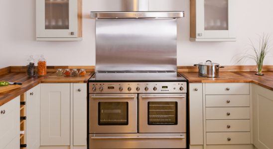 Jak vyčistit mastnotu z kuchyňské linky 3