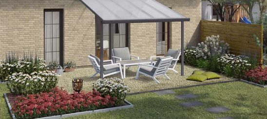 Plánujte zahradu- moderní záhon u terasy 1