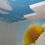 Tapeta na stropě udělá s prostorem divy 4